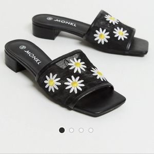 MONKI embroidered daisy sandals